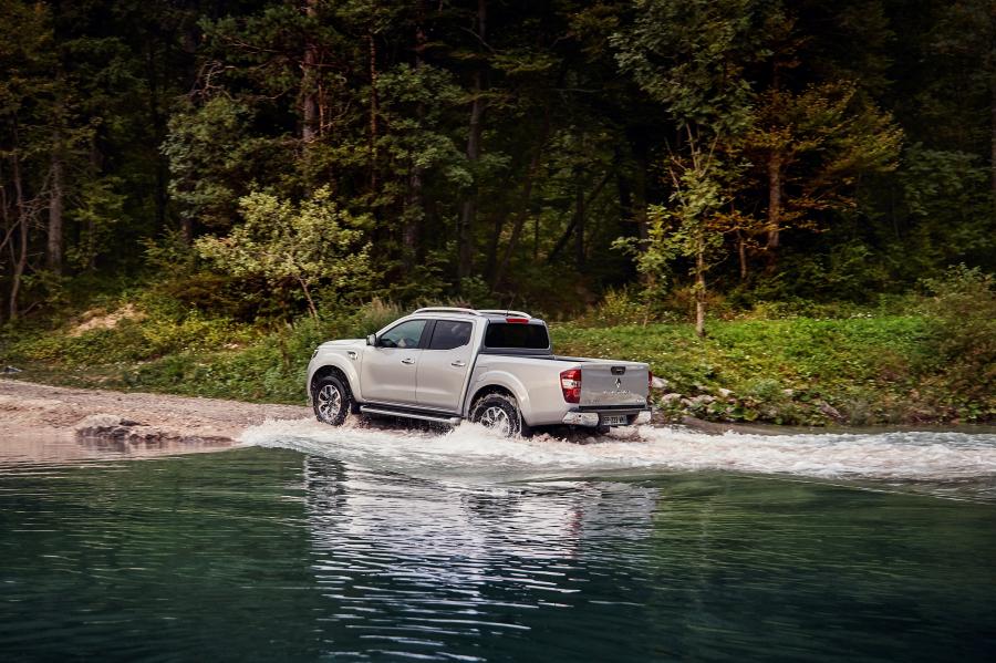  Renault Alaskan 2017 года  (WW) (фото 104 из 141)